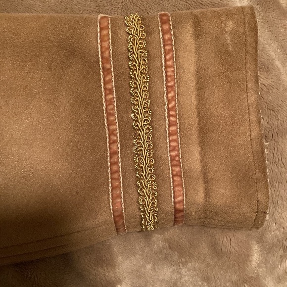 Unlisted by Kenneth Cole!! Small. Nice jacket absolutely love it. - Picture 3 of 3